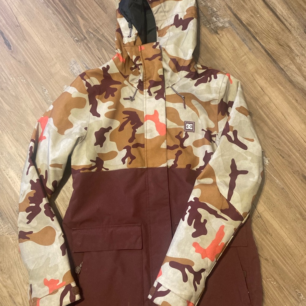 DC Camouflage Hooded Snowboard Jacket🏂